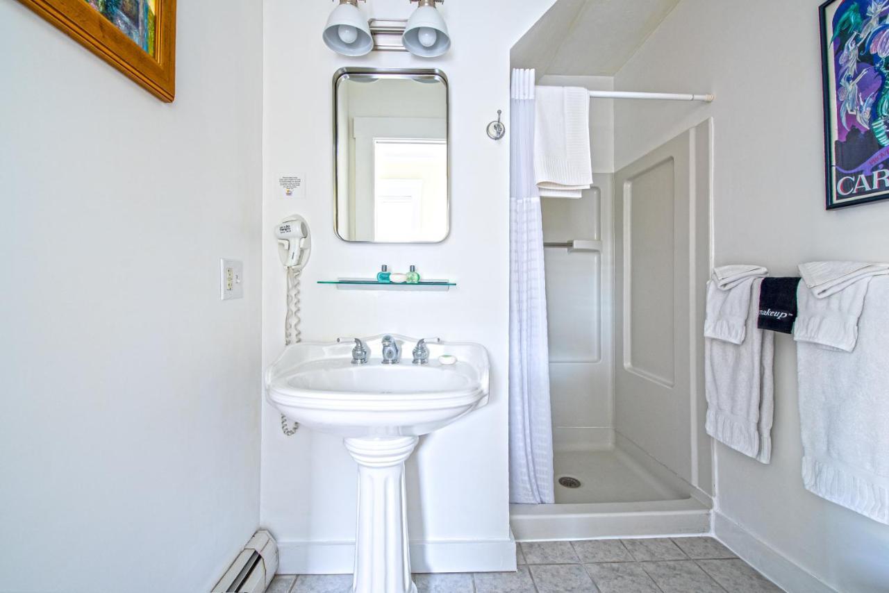 Admiral'S Landing (Adults Only) Bed and Breakfast Provincetown Buitenkant foto