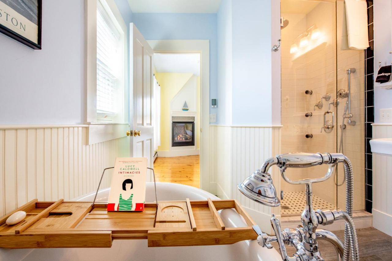 Admiral'S Landing (Adults Only) Bed and Breakfast Provincetown Buitenkant foto